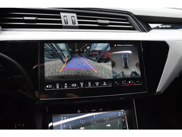 Audi Q8 e-tron 55 Quattro 2023 Elektrisch 12