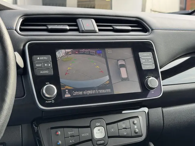 Nissan Leaf N-Connecta 40 kWh 2022 Elektrisch 16