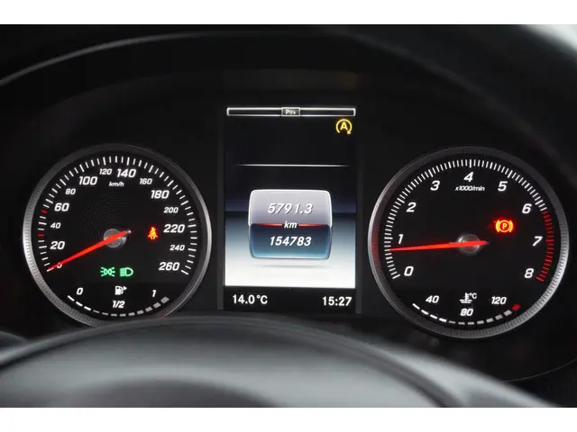 Mercedes-Benz C-Klasse 180 NAVI/PDC/CRUISE 2014 Benzine 18