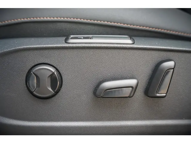 CUPRA Born Copper Edition One 62 kWh 2021 Elektrisch 30