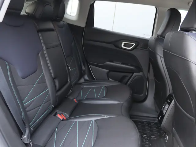 Jeep Compass 1.5T e-Hybrid Upland 2022 Hybride Benzine 30