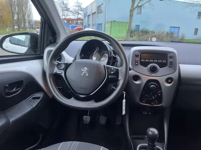 Peugeot 108 1.0 e-VTi 5DRS Wit 2018 | Airco | 2018 Benzine 9