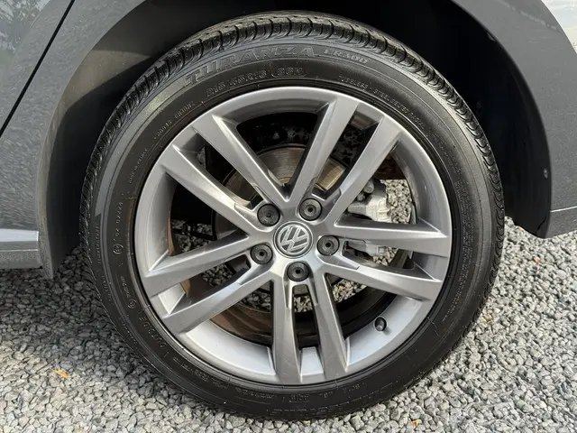 Volkswagen Polo 1.2 TSI Comfortline 2015 Benzine 30