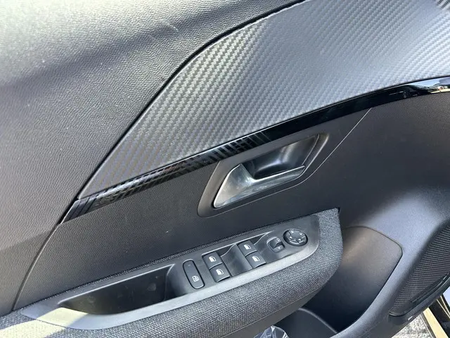 Peugeot 208 1.2 Style 2025 Benzine 11