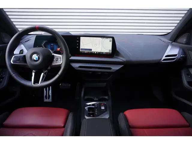 BMW 1 Serie M135 xDrive 2025 Benzine 9