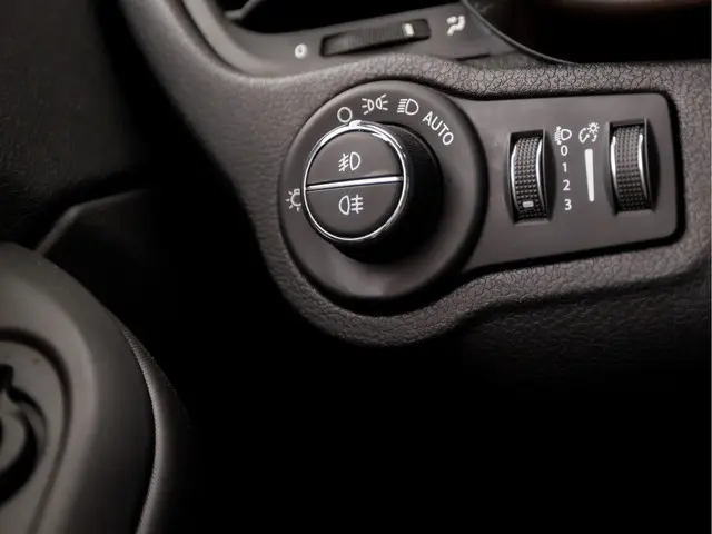 Fiat 500X 1.3 GSE Yacht Club Capri 2022 Benzine 22