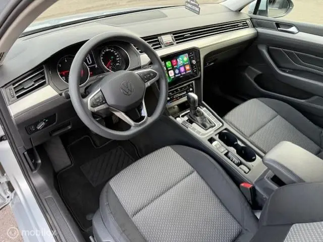 Volkswagen Passat Variant 2.0 TDI Business 2023 Diesel 8