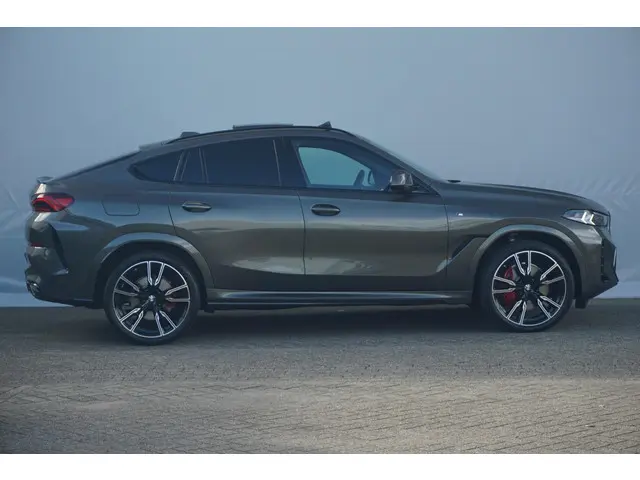 BMW X6 xDrive40i 2026 Benzine 8