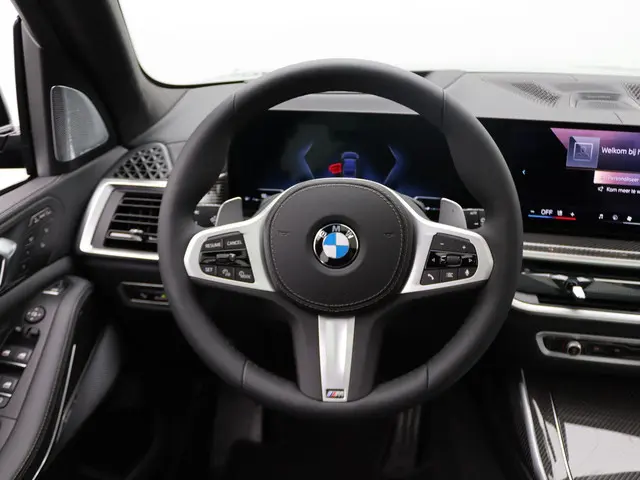 BMW X7 xDrive40i 2026 Benzine 7