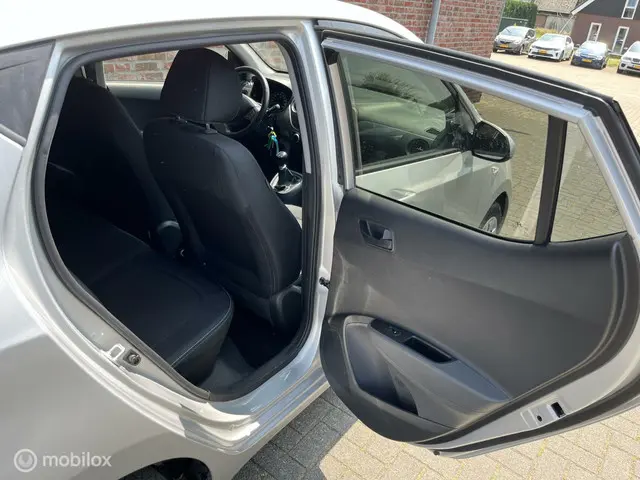 Hyundai i10 1.0i i-Motion Go! 2016 2017 Benzine 20