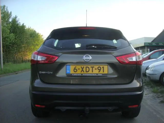 Nissan QASHQAI 1.2 Acenta ( 6 VER Airco ) 2014 Benzine 8