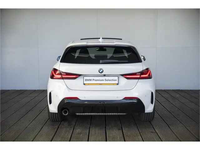 BMW 1 Serie 5-deurs 118i 2024 Benzine 5