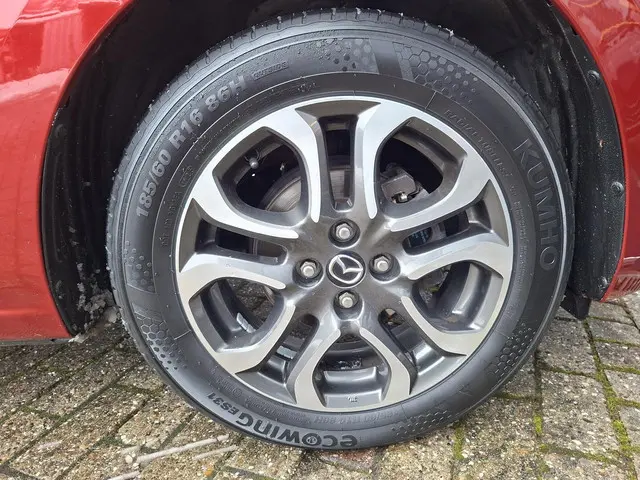 Mazda 2 1.5 Skyactiv-G GT-M Line 2016 Benzine 19