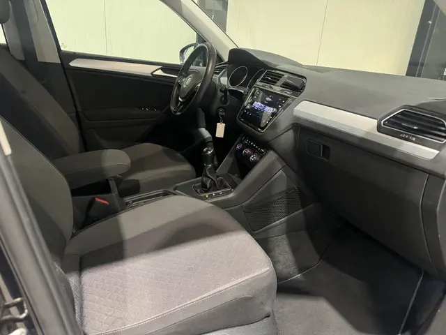 Volkswagen Tiguan 1.5 TSI Comfortline 2020 Benzine 8