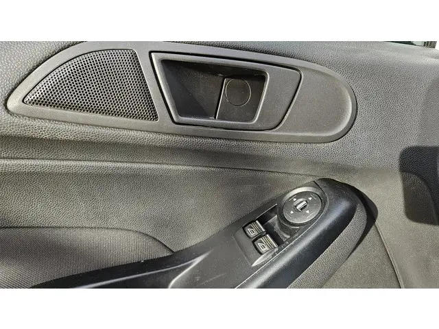 Ford Fiesta 1.25 2012 Benzine 10