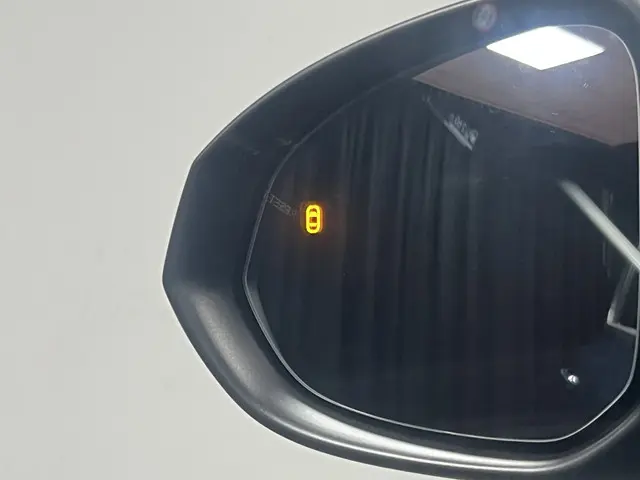 Lynk & Co 01 1.5 2023 Hybride Benzine 21