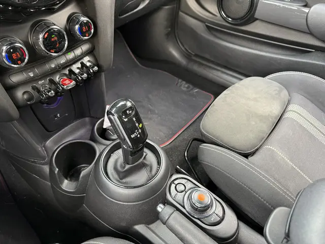 MINI Cooper 1.5 John Cooper Works 2019 Benzine 25