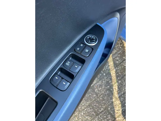 Hyundai i10 1.0i i-Motion Comfort 2017 Benzine 11