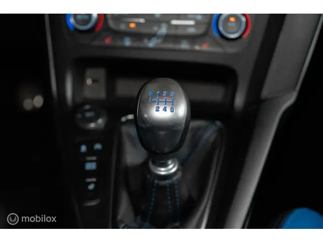 Ford Focus 2.3 RS 350PK RECARO|CAMERA|XENON| 2015 Benzine 25