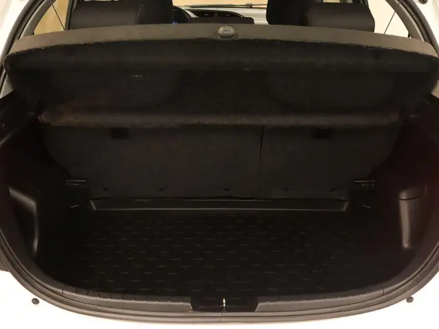 Toyota Yaris 1.5 Hybrid Aspiration 2015 Hybride Benzine 5