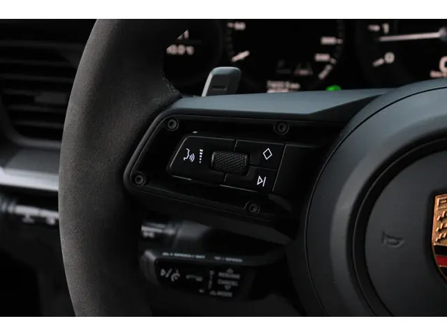 Porsche 911 3.0 Carrera 2020 Benzine 32