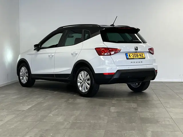 SEAT Arona 1.0 TSI Style Business Intense 2021 Benzine 6