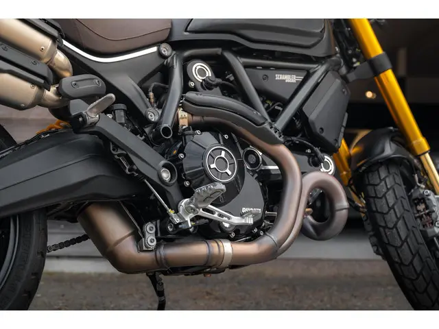 Ducati Scrambler 1100 Sport Pro 2022 Benzine 28