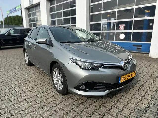 Toyota Auris 1.2T Dynamic 2017 Benzine 3
