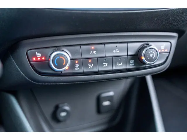 Opel Crossland X 1.2 Selection 2017 Benzine 27