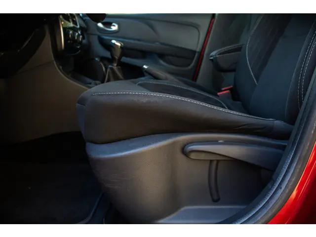 Renault Clio Estate TCe 90 Limited 2020 Benzine 5