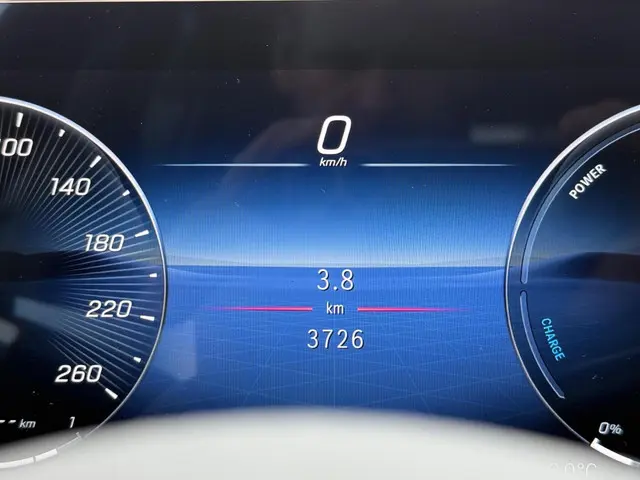 Mercedes-Benz GLA 250 e AMG Line 2024 Hybride Benzine 14