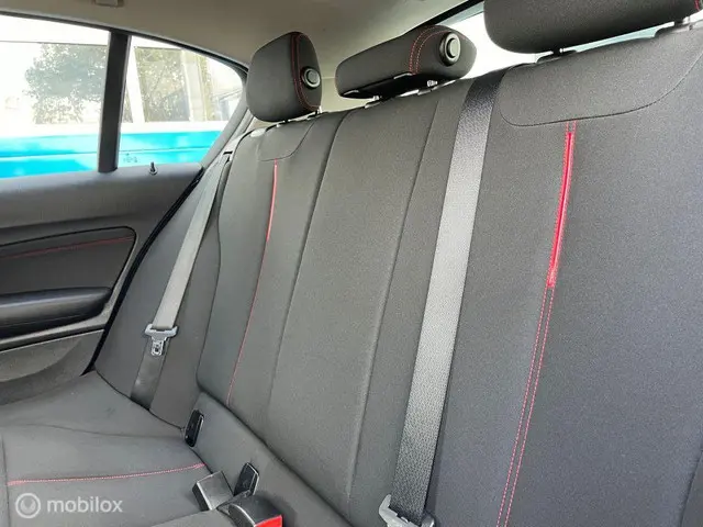 BMW 1 Serie 116i EDE Executive SportLine 2013 Benzine 10