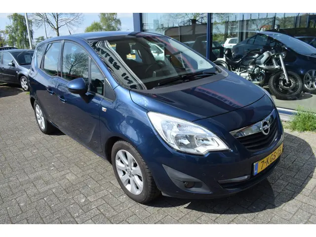 Opel Meriva 1.4 Turbo Berlin 2013 Benzine 4