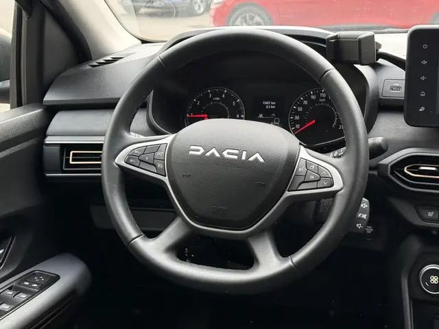 Dacia Sandero 1.0 TCe 90 Comfort 2024 Benzine 23