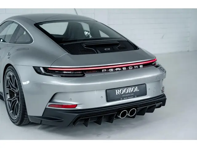 Porsche 911 4.0 GT3 Touring 2021 Benzine 7