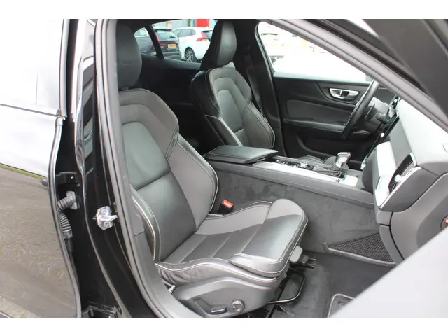 Volvo S60 T4 Automaat R-Design 2019 Benzine 52