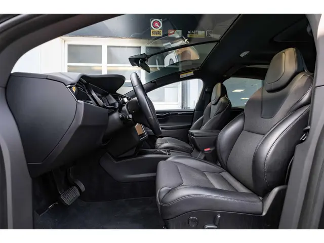 Tesla Model X 100D 7p.|Navi|Leder|22'' 2018 Elektrisch 15