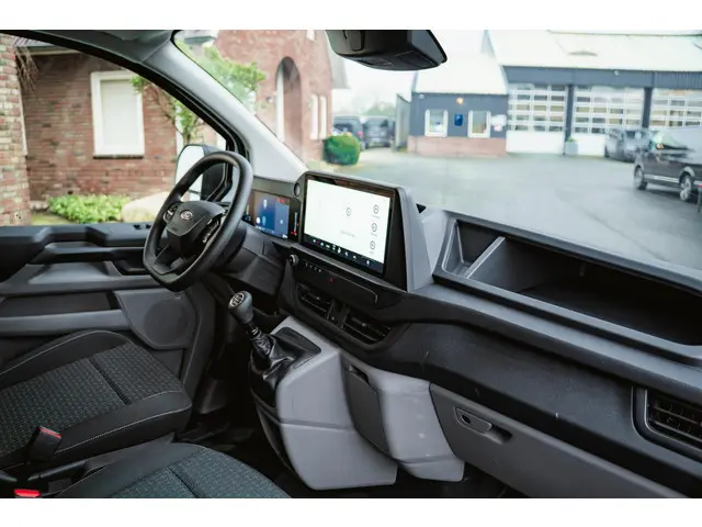 Ford Transit Custom 2.0 TDCI 136PK L2H1 Trend 2024 Diesel 6