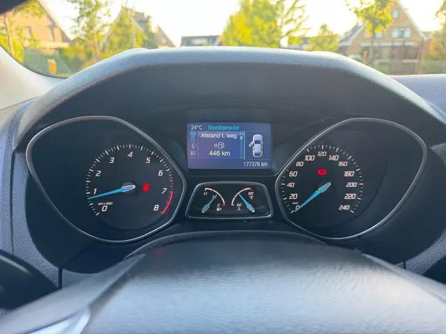 Ford Focus 1.0 EcoBoost Lease Titanium 2012 Benzine 16