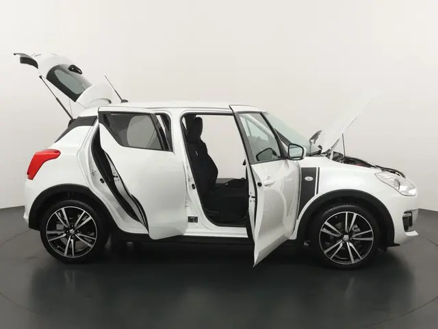 Suzuki Swift 1.2 Sportline 2019 Benzine 24