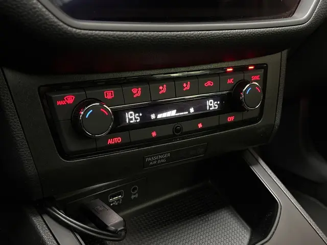 SEAT Ibiza 1.0 TSI FR Intense Sport 2019 Benzine 8