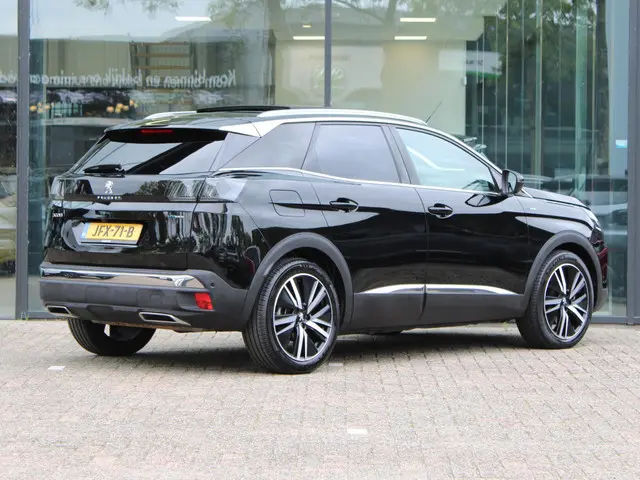 Peugeot 3008 1.6 HYbrid 225 GT 2021 Hybride Benzine 6