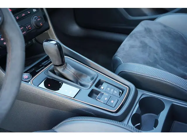 SEAT Leon ST 2.0 TSI 4DRIVE CUPRA R 2020 Benzine 24