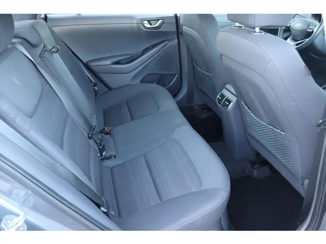 Hyundai IONIQ 1.6 GDi Comfort 2017 Hybride Benzine 15