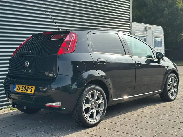 Fiat Punto Evo 0.9 TwinAir Lounge 2016 Benzine 2