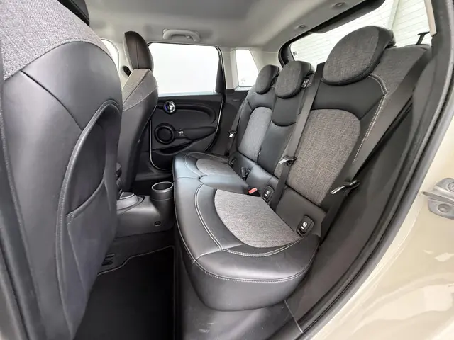 MINI Cooper Mini 1.5 Pepper 2019 Benzine 21