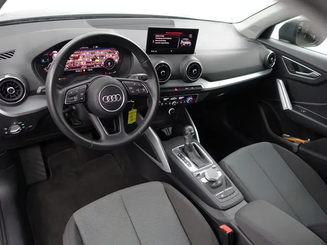 Audi Q2 1.0 TFSI Design Aut- 2018 Benzine 2