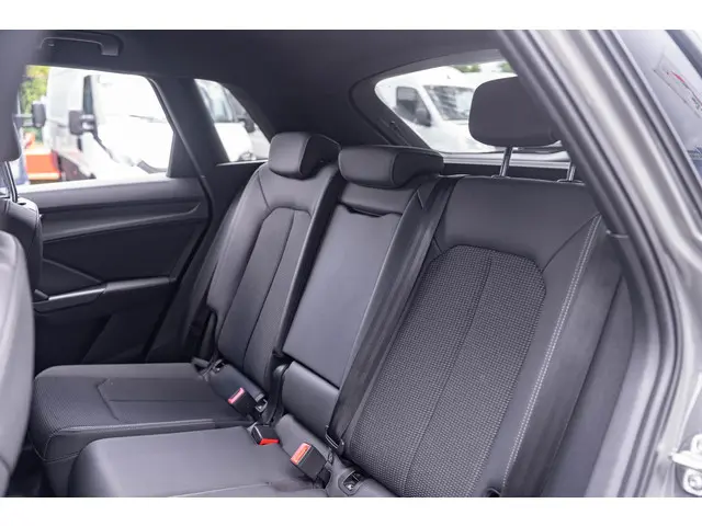 Audi Q3 40 TFSI quattro S Line Pro Line S 2019 Benzine 37