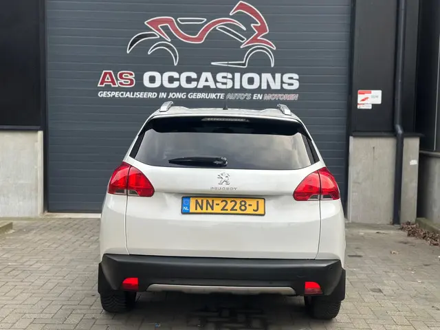 Peugeot 2008 1.2 PureTech Pano - Cruise - Navi 2014 Benzine 10