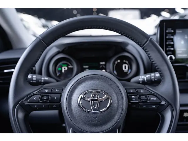 Toyota Yaris 1.5 Hybrid 115 Comfort 2022 Hybride Benzine 31